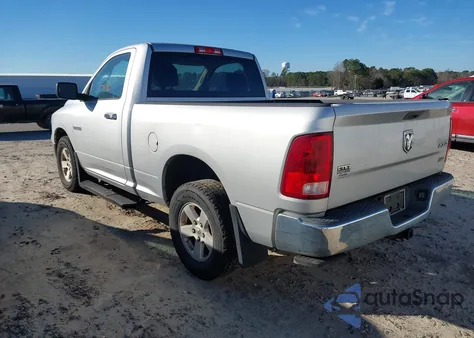 2010 Dodge Ram 1500 Slt/Sport/Trx z USA, uszkodzony, nr VIN 3D7JV1EP8AG192000